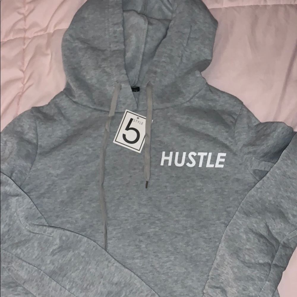 cropped hoodie